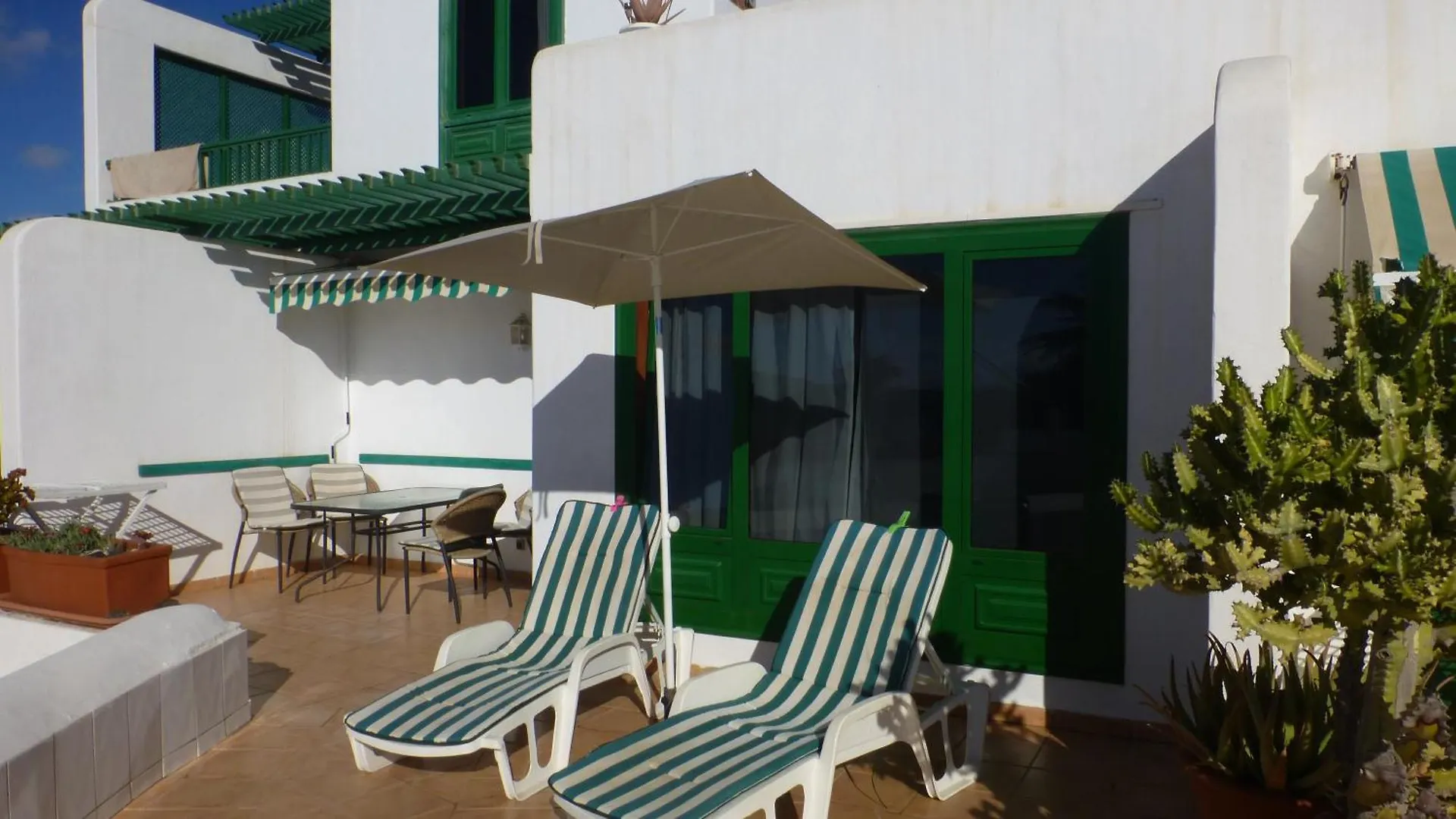 Lanzarote Beachfront Apartment On Las Cucharas Beach With A Sea View Costa Teguise